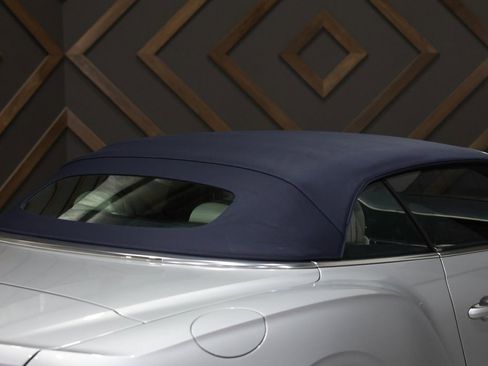 Used 2021 Bentley Continental GT image 13