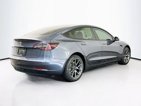 Used 2023 Tesla Model 3 Standard Range image 9