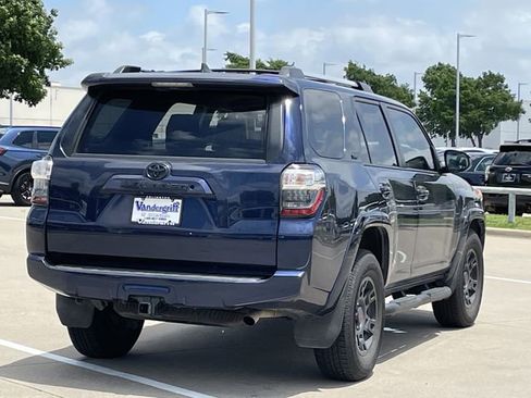 Used 2021 Toyota 4Runner SR5 RWD image 4