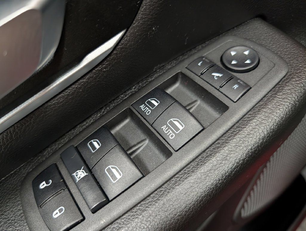 Used 2022 RAM 1500 Big Horn AWD/4WD image 11