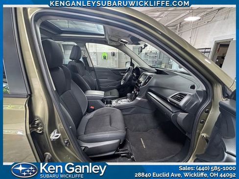 Used 2023 Subaru Forester Premium AWD/4WD image 29