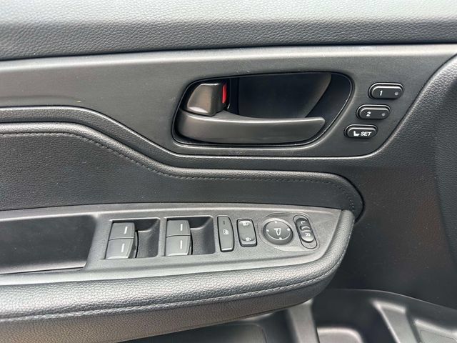 Used 2024 Honda Odyssey EX-L image 14