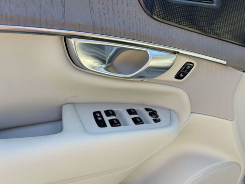 New 2026 Volvo XC90 B6 Ultra image 13