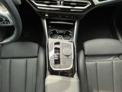 Used 2024 BMW 230i xDrive Coupe w/ Premium Package image 19