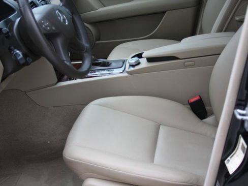 Used 2011 Mercedes-Benz C 300 4MATIC Sedan image 27