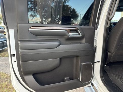 Used 2024 Chevrolet Silverado 2500 LT image 19