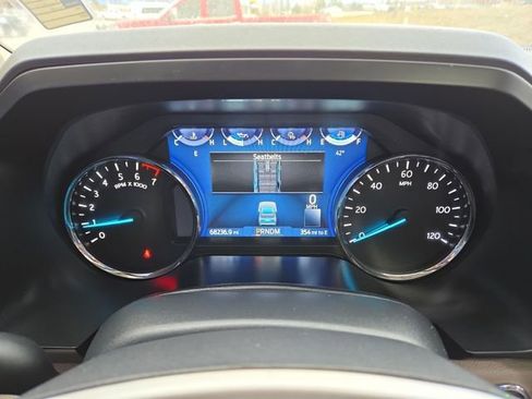 Used 2022 Ford Expedition Limited image 16