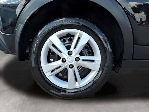 Used 2024 Nissan Kicks S image 19