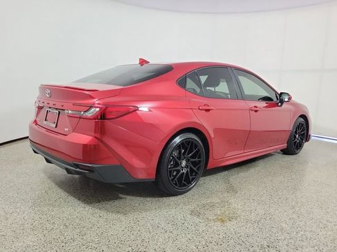 Used 2026 Toyota Camry SE FWD image 5