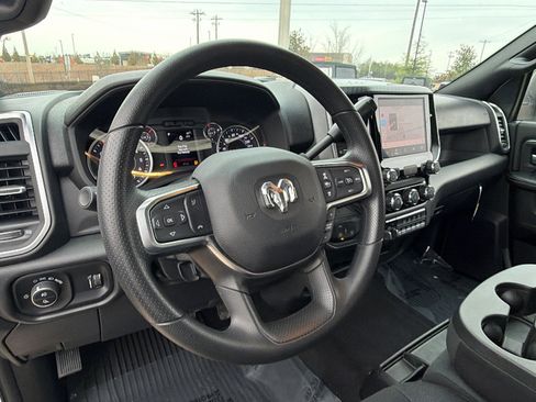 Used 2025 RAM 2500 Big Horn image 24