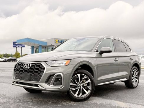 Used 2023 Audi Q5 2.0T Premium Plus w/ Premium Plus Package AWD/4WD image 1