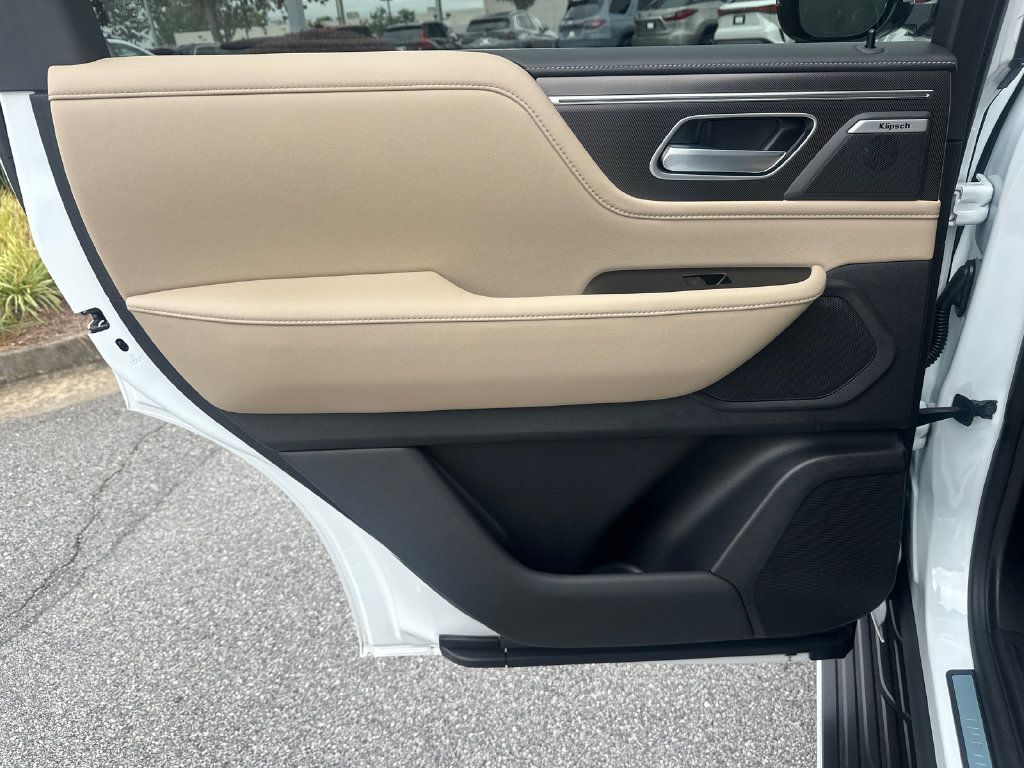 Certified 2026 INFINITI QX80 Pure w/ Cargo Package RWD image 18