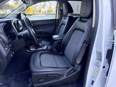 Used 2020 Chevrolet Colorado Z71 AWD/4WD image 22