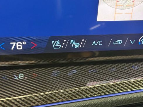 New 2026 Chevrolet Traverse High Country w/ LPO, Floor Liner Package image 28