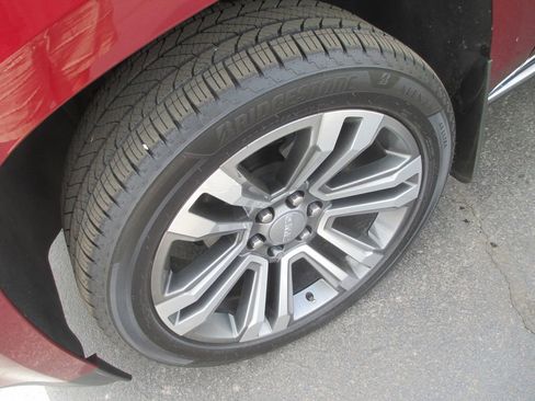 Used 2019 GMC Yukon Denali w/ Denali Ultimate Package image 14