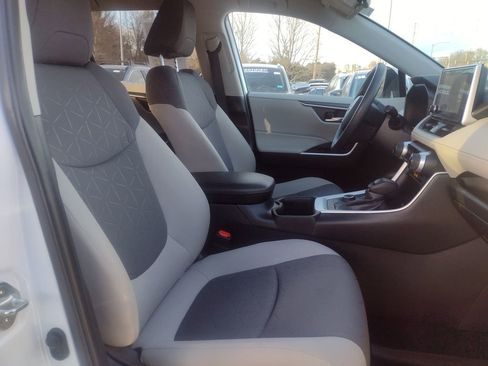 Used 2024 Toyota RAV4 XLE image 23