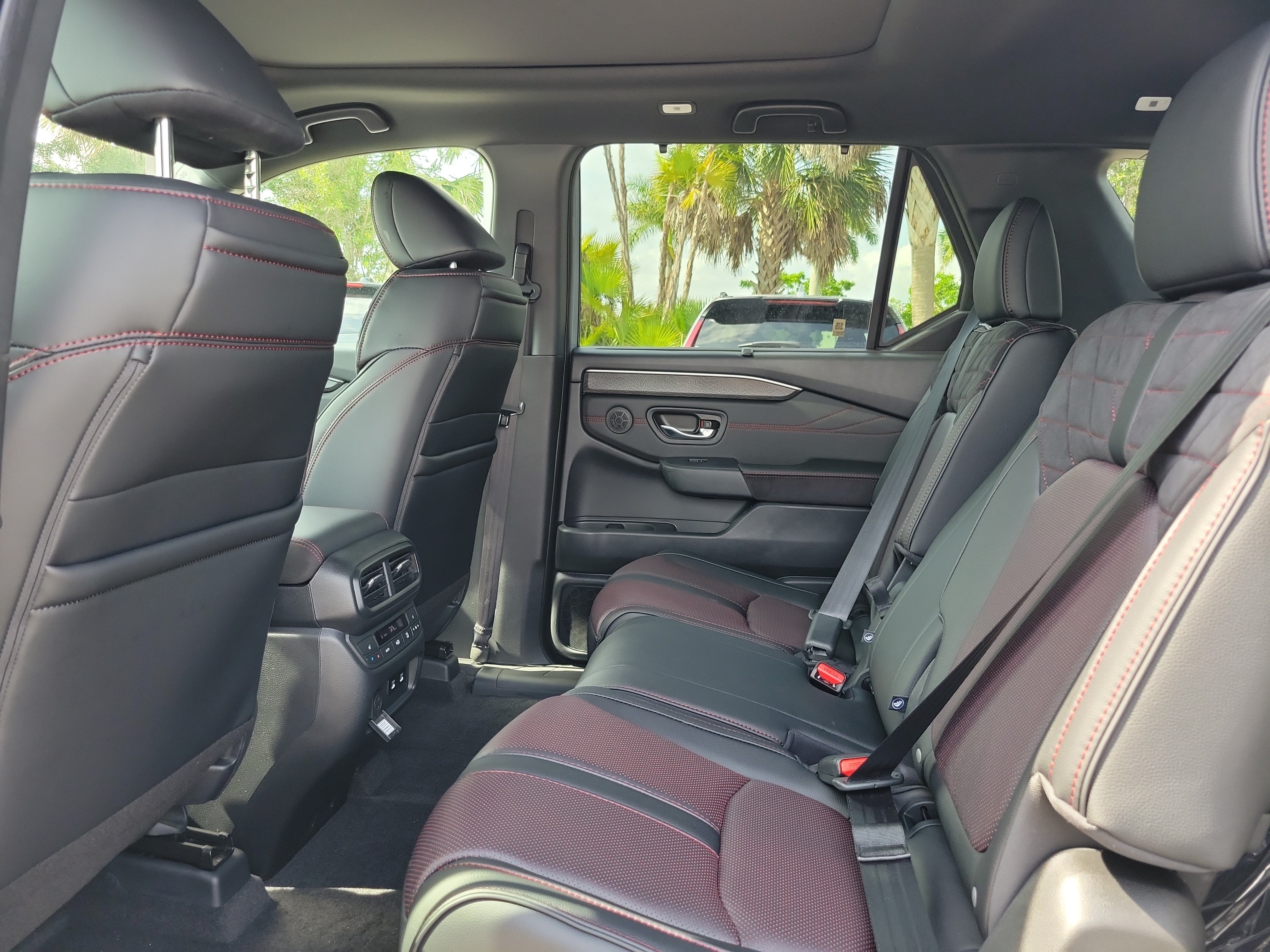 New 2026 Honda Pilot Black Edition image 12