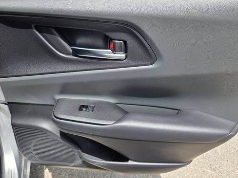Used 2023 Toyota Prius XLE FWD image 16