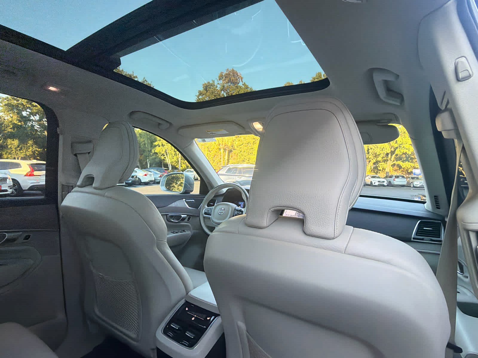 Used 2024 Volvo XC90 B5 Plus w/ Protection Package Premier AWD/4WD image 20