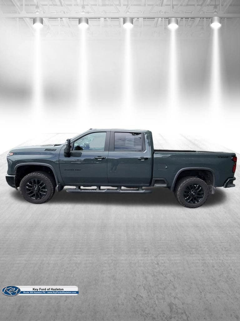 Used 2026 Chevrolet Silverado 3500 LT w/ Trail Boss Package AWD/4WD image 4