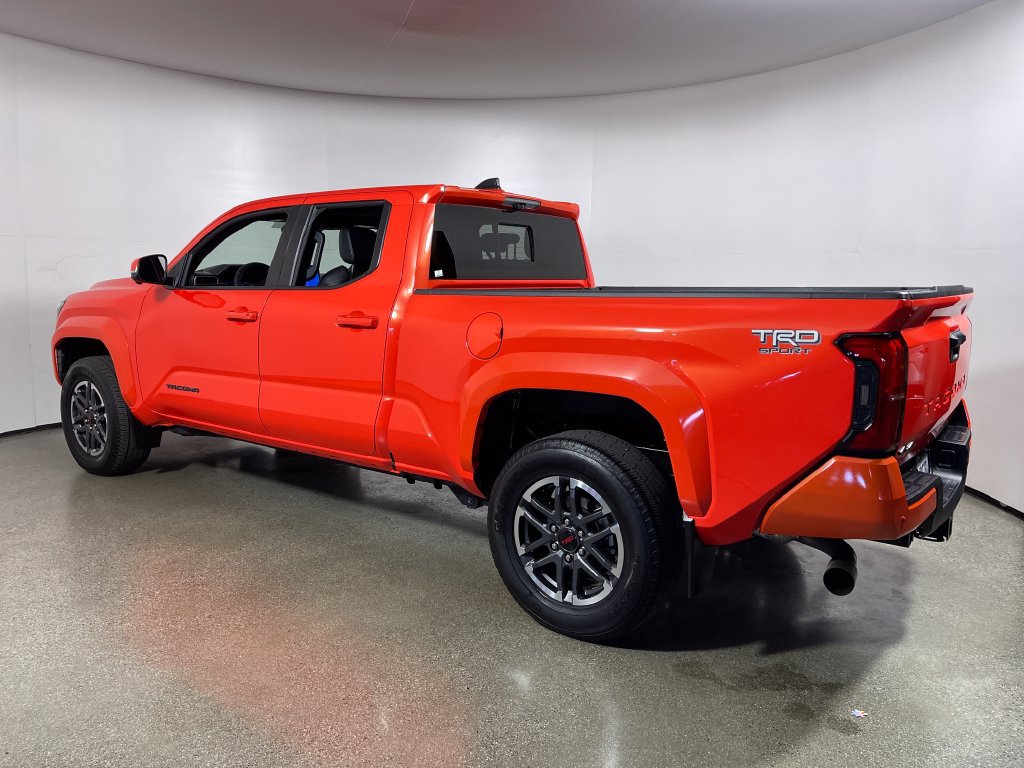 Certified 2024 Toyota Tacoma TRD Sport w/ TRD Sport Premium Package AWD/4WD image 5
