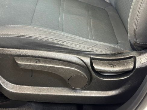 Used 2020 Kia Sorento LX image 10