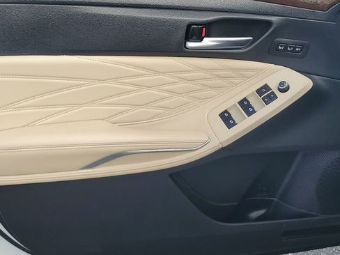 Certified 2020 Toyota Avalon Limited image 43