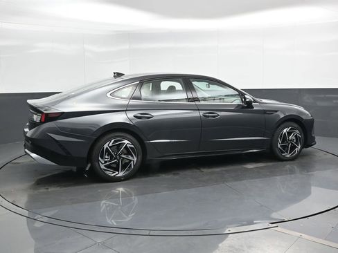 New 2026 Hyundai Sonata SEL FWD image 2