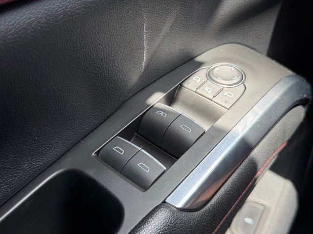 Used 2024 Chevrolet Traverse RS AWD/4WD image 25