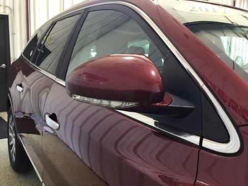 Used 2017 Buick Enclave Premium image 21