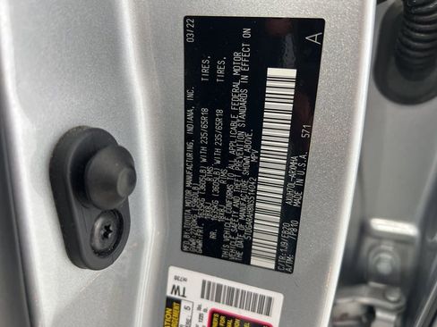 Used 2022 Toyota Highlander XLE FWD image 30