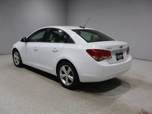 Used 2015 Chevrolet Cruze LT FWD image 4
