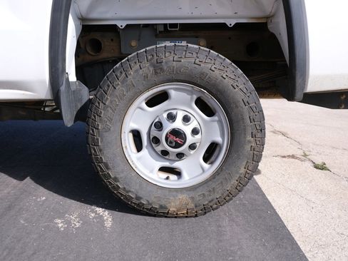 Used 2016 GMC Sierra 2500 2WD Crew Cab image 15