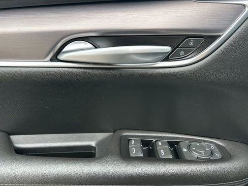 Used 2023 Cadillac XT5 Luxury FWD image 11