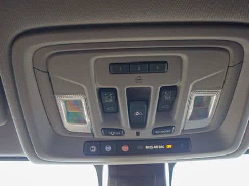 Used 2020 Chevrolet Silverado 2500 LTZ w/ LTZ Premium Package image 36