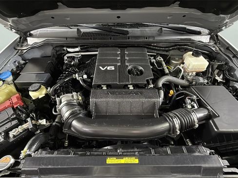 Used 2020 Nissan Frontier SV image 29