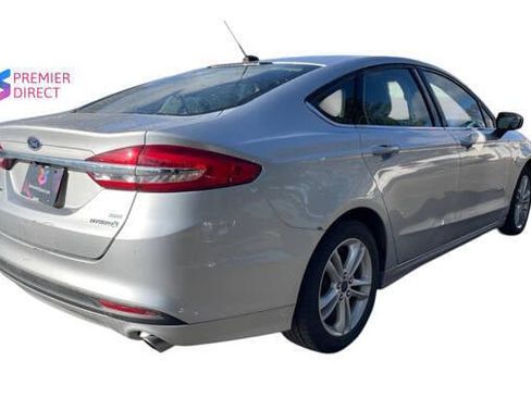Used 2018 Ford Fusion SE image 5