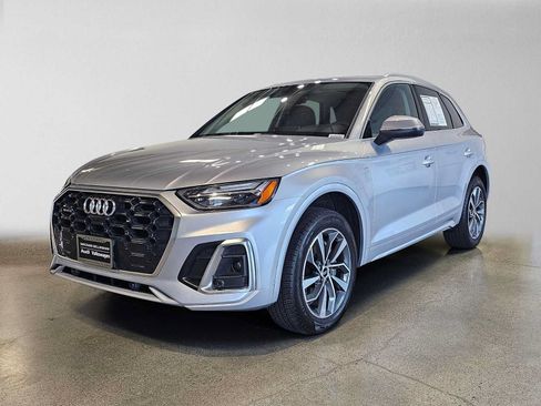 Used 2023 Audi Q5 2.0T Premium Plus w/ Premium Plus Package AWD/4WD image 7