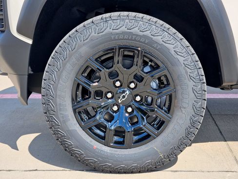 New 2026 Chevrolet Colorado Trail Boss AWD/4WD image 13