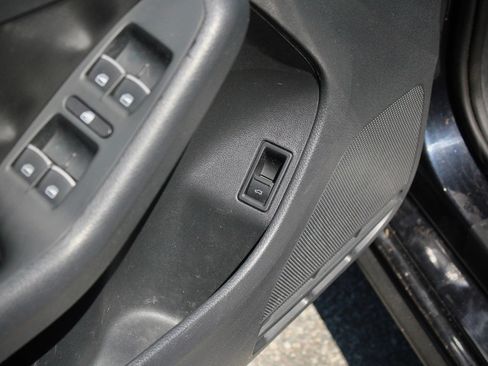 Used 2012 Volkswagen Jetta GLI Autobahn FWD image 58