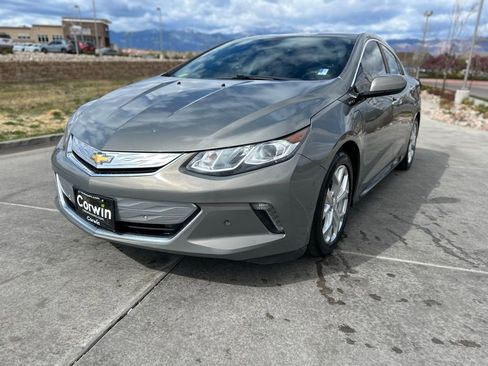 Used 2017 Chevrolet Volt Premier w/ Driver Confidence II Package image 3