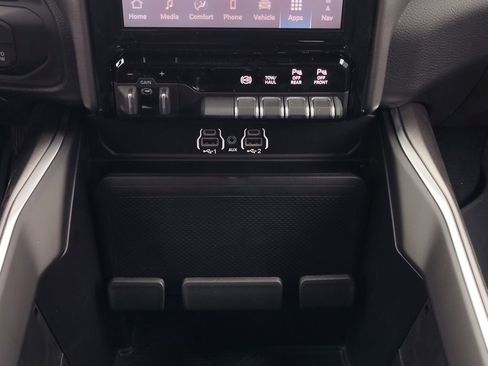 New 2026 RAM 3500 Big Horn AWD/4WD image 10