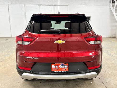 Used 2023 Chevrolet TrailBlazer LT w/ Convenience Package FWD image 6