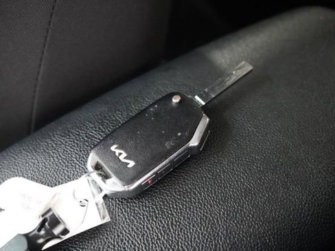 Used 2024 Kia Forte LXS w/ LXS Technology Package image 34