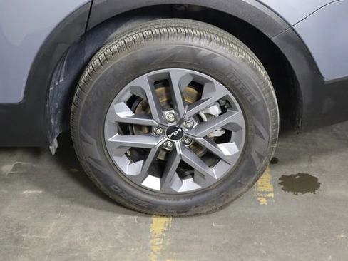 Certified 2024 Kia Telluride LX FWD image 44