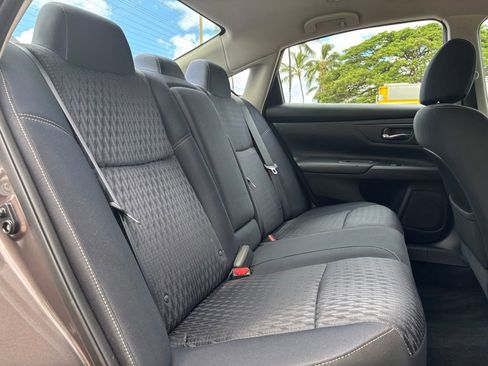 Used 2016 Nissan Altima 2.5 S w/ Power Driver Seat Package FWD image 10