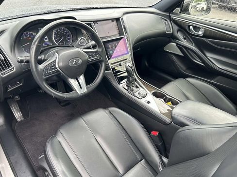 Used 2017 INFINITI Q60 3.0t w/ Premium Plus Package 3.0T RWD image 16