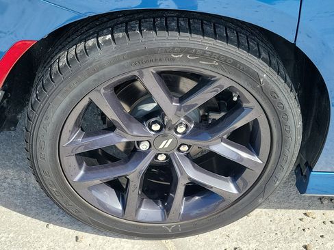 Used 2023 Dodge Charger R/T w/ Plus Group RWD image 10