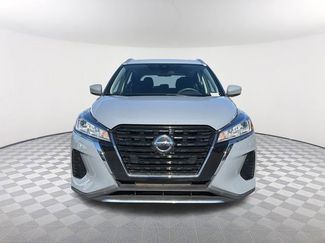 Used 2021 Nissan Kicks SV video 2