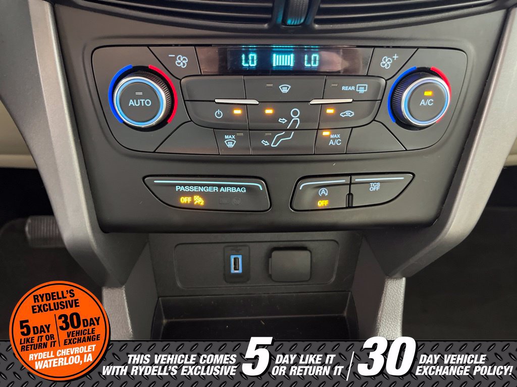 Used 2017 Ford Escape SE w/ Equipment Group 201A AWD/4WD image 33